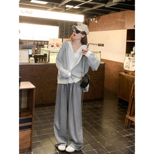 <曾小咸推荐>现货秒杀！微信超特价！韩系连帽长袖打底衫 日常119.99/件 立减40 秒杀79.99/件！！ 商品图3