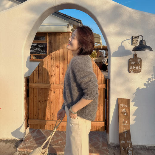 火桐hooton 格雷系 珠片山羊绒拉绒圆领套头衫85803 商品图2