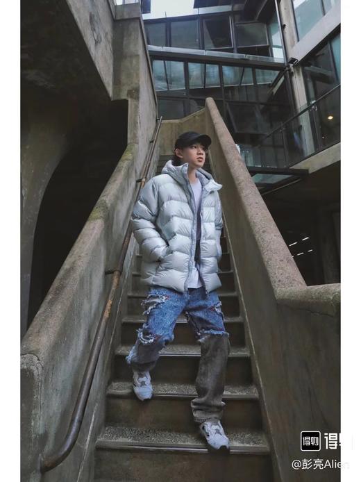 D121168可收纳日本线户外机能连帽情侣羽绒服 商品图10