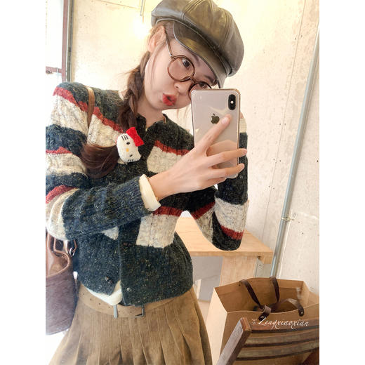 <曾小咸推荐>现货秒杀 ！微信超特价！条纹短款毛衣开衫 日常219.99 立减100 秒杀119.99！！ 商品图1