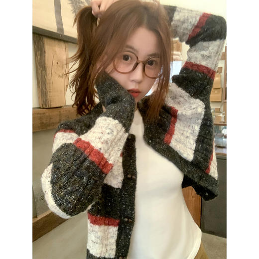 <曾小咸推荐>现货秒杀 ！微信超特价！条纹短款毛衣开衫 日常219.99 立减100 秒杀119.99！！ 商品图2