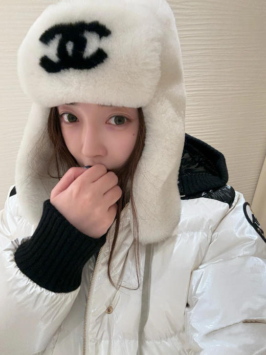 香奈儿 25秋冬新款 滑雪系列黑白撞色连帽羽绒服(TM) 商品图5