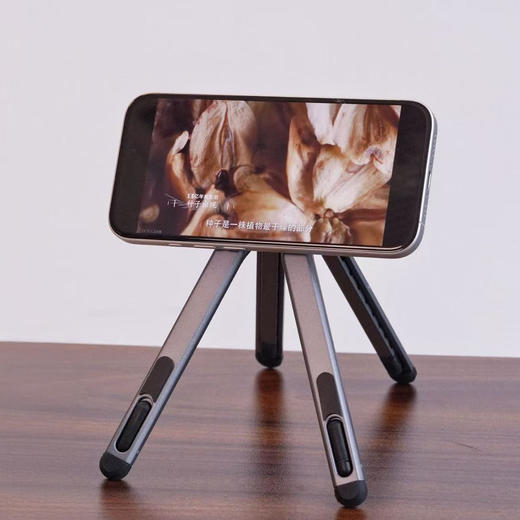 瑞士AURARO 多功能支架 笔记本电脑/pad/手机皆可用 可摆可手持 航空级铝合金材质高克重支撑稳 商品图3