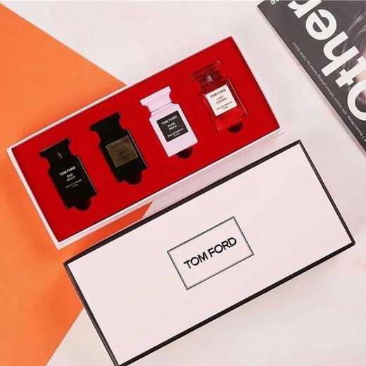 送礼袋【TF香水四件套礼盒7.5ml*4】 失落樱桃荆刺玫瑰乌木沉香白she香 一般贸易 商品图6
