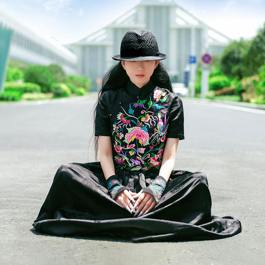 云南映象系列——朱仙刺绣廓形连衣裙 | 杨丽萍老师经典款 | 24小时现货发 商品图10