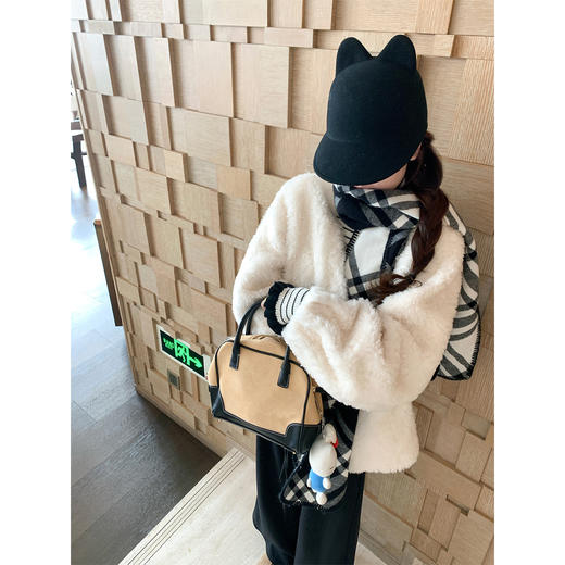 <曾小咸推荐> 现货秒杀！微信超特价! 羊羔毛加厚外套 日常489.99 立减220 秒杀269.99！！！ 商品图4