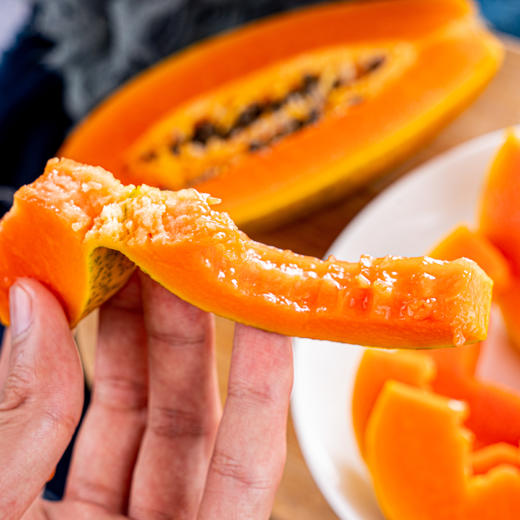 【海南冰糖红心木瓜】树上"甜心"！一口咬住热带阳光——冰糖红心木瓜，树上自然熟，果肉香甜嫩滑~比德芙还要丝滑，吃一口，就爱上! 商品图5