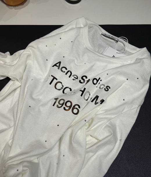 𝟐𝟓𝐀𝐜𝐧𝐞镜面烫钻长T恤打底衫𝟏𝟗𝟗𝟔闪银限定121106 商品图6