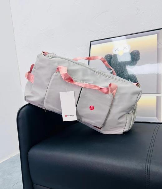 D121153简约大容量主袋防水旅行袋手拎单肩斜挎健身包 商品图7