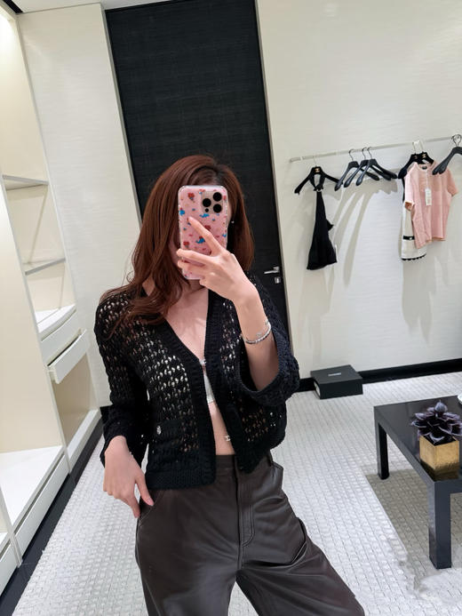 香奈儿 25秋冬新款 新款镂空针织开衫(TM) 商品图4