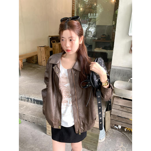 <曾小咸推荐>现货秒杀 ！微信超特价！韩系字母印花打底衫 日常149.99 立减80 秒杀69.99！！ 毛呢半裙 秒杀59.99！！ 商品图3