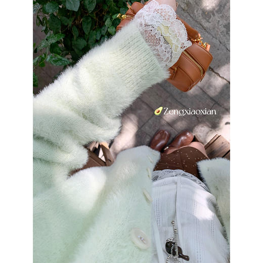 <曾小咸推荐>现货秒杀 ！微信超特价！韩系v领水貂毛毛衣外套 日常209.99 立减100 秒杀109.99！！ 商品图3