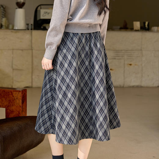 奢姿大码女装复古格纹半身裙胖妹妹高腰遮胯中长款A字裙秋冬伞裙9954453874B 商品图3