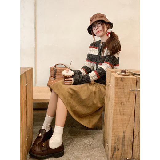 <曾小咸推荐>现货秒杀 ！微信超特价！条纹短款毛衣开衫 日常219.99 立减100 秒杀119.99！！ 商品图4