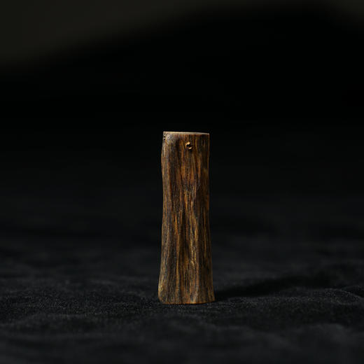 无满赠棋楠沉香吊牌【联系客服看细节视频】无事牌雕花全沉95沉香气醇厚闻香服气 商品图0