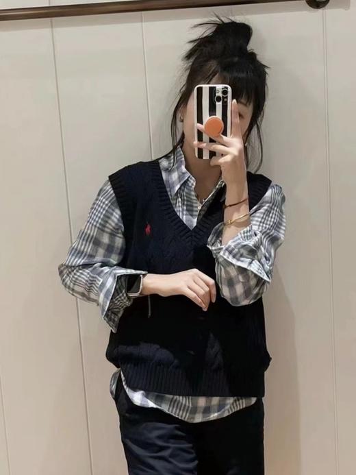 D121170绞花V领情侣针织复古毛衣马甲背心 商品图10