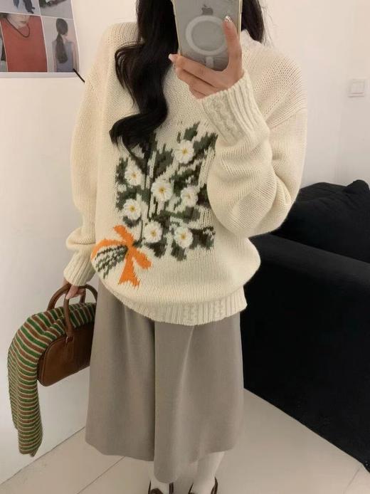 D121108韩系松弛感清新文艺穿搭手工花粗线针织毛衣女 商品图0