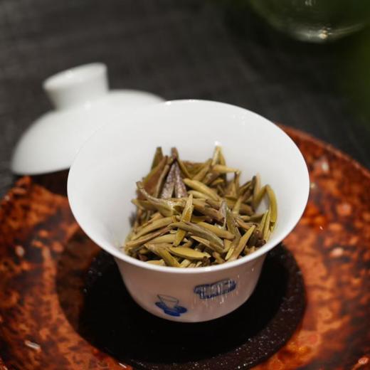 【珍藏】2025年头采白毫银针 商品图8