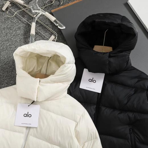 D121154精准保暖轻盈廓形立领女款短款羽绒服 商品图3