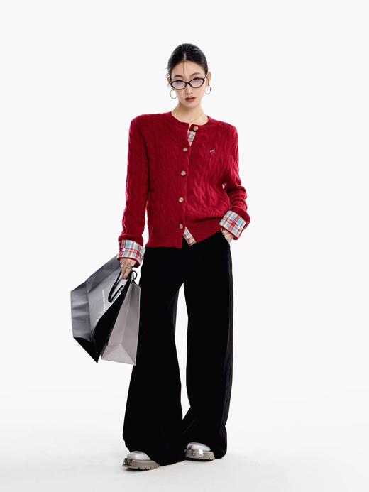 【爆款合红色新年毛衣合集】独特的编织花纹，精致的领口袖口细节，不仅展现出优雅气质，更彰显时尚品味-QZDZMY 商品图4