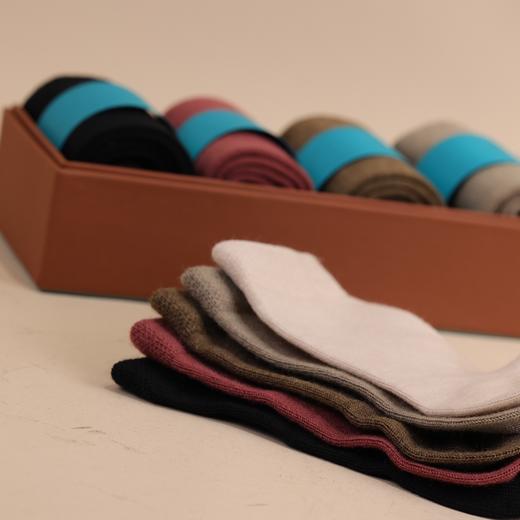 【奕虹心选】【男女款可选】贵级羊绒袜系列！！！羊绒过膝袜！高弹力不变形！！超级舒服，超级保暖！！ 商品图10