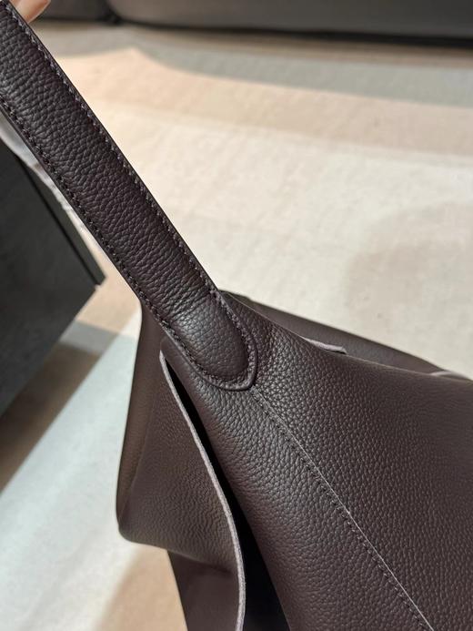 D121125慵懒松弛感小众设计头层牛皮腋下托特包水桶 商品图5