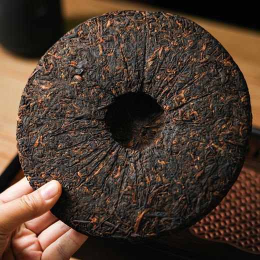 【元昌号】2018年黑班章熟茶357g饼 商品图3