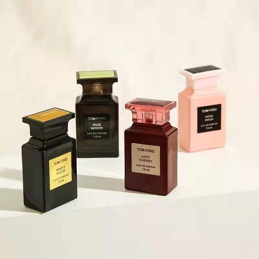 送礼袋【TF香水四件套礼盒7.5ml*4】 失落樱桃荆刺玫瑰乌木沉香白she香 一般贸易 商品图10