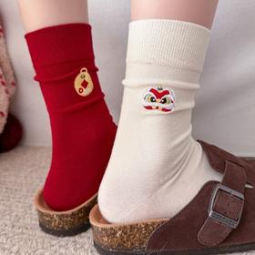 【平安喜乐❗️好运红袜】无骨锦鲤刺绣本命年大红新年袜子女醒狮发财平安喜乐学院风鸿运袜。jb