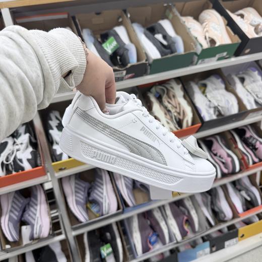 彪马休闲鞋229.90（线上线下同步销售，不一定有货，介意勿拍）627358-GY 商品图0