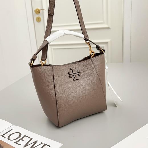 【品牌授权】Tory Burch/汤丽柏琦 新款McGraw双T Logo水桶包单肩斜挎手提女包 商品图9