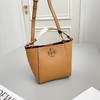 【品牌授权】Tory Burch/汤丽柏琦 新款McGraw双T Logo水桶包单肩斜挎手提女包 商品缩略图10
