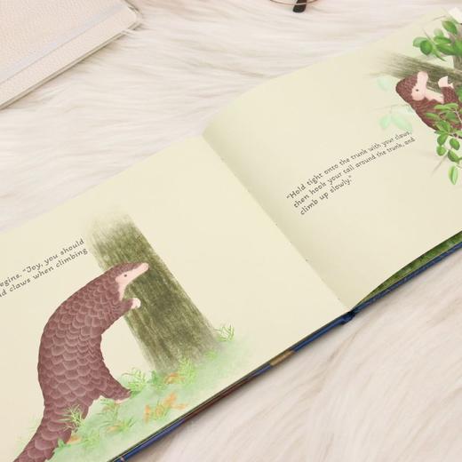 A Baby Pangolin Growing Up穿山甲宝宝成长记英文版&3356 趣味科普精装绘本 穿山甲成长学生存本领故事 打破传统科普枯燥 沉浸式阅读轻松掌握动物知识 儿童自然认知亲子共读读物 商品图4