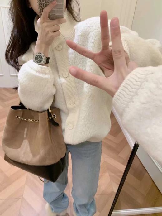 【高品质私服】设计师款品牌订单【全羊毛圈圈纱加厚外套】100%绵羊毛面料，厚实但不笨重，裹在身上像被毛毯环抱住，又暖又弹【无标出货 介意慎拍】WD 商品图4