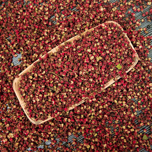 富平【花椒】色泽红润，花椒麻香味浓，自然晾干，精挑细选，颗粒饱满！ 商品图2