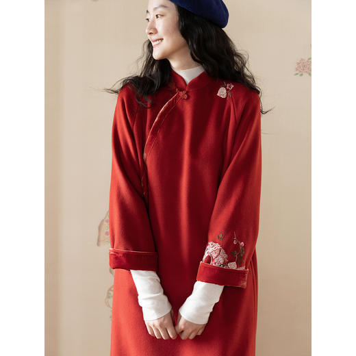 牧衣游原创 手工刺绣毛呢连衣裙红色保暖宽松气质中式风长裙 喜树 商品图1