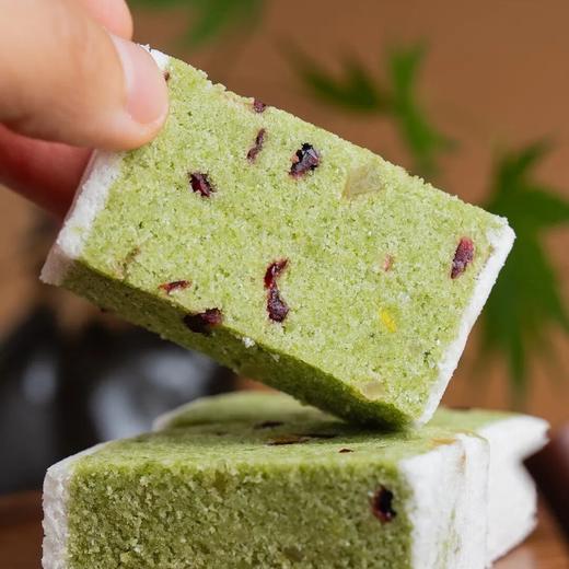 龙井白桃芡实糕，非遗手作，茶香、果香、米香交织，清甜绵软，舌尖迎来春天！ 商品图2