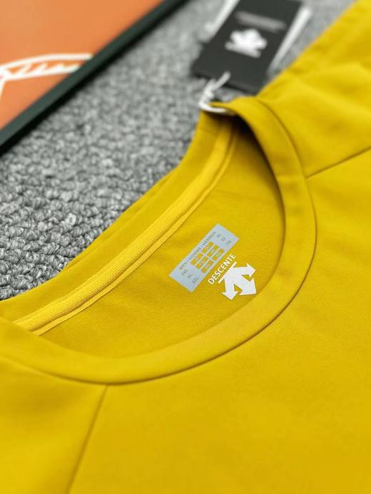 D121158户外休闲男女款圆领薄绒打底衫长袖上衣 商品图11