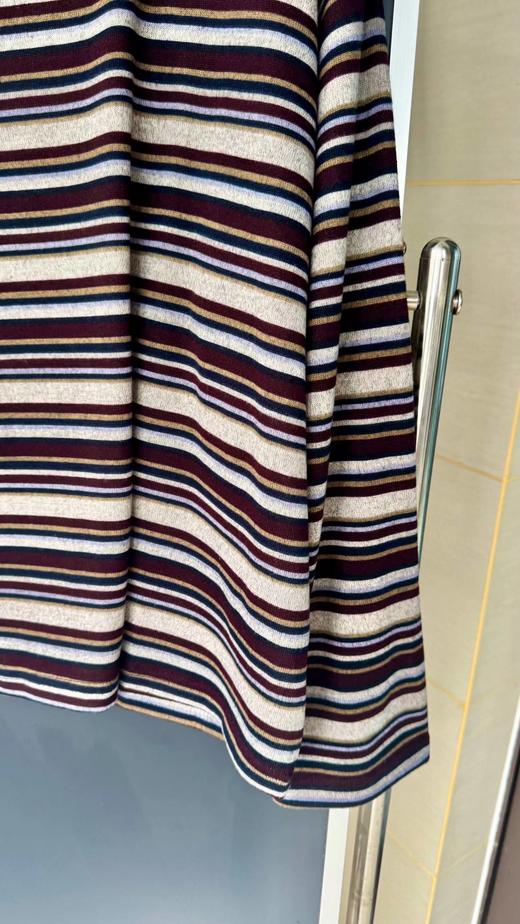 D121136胸前爱心刺绣条纹舒适透气圆领卫衣 商品图12