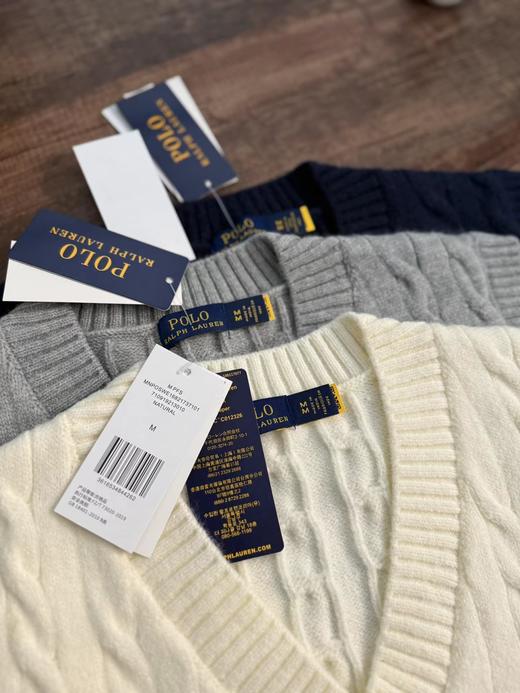 D121170绞花V领情侣针织复古毛衣马甲背心 商品图3