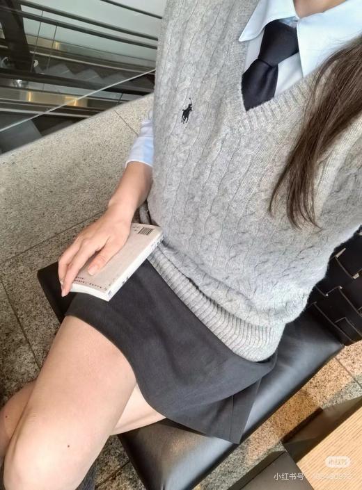 D121170绞花V领情侣针织复古毛衣马甲背心 商品图9