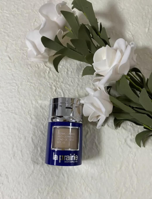 【莱珀妮鱼子酱粉底液】不愧是顶奢粉底液 光设计就让我为他疯狂 上半部分是遮瑕膏 下半部分是满满护肤精华粉底液-HM 商品图3