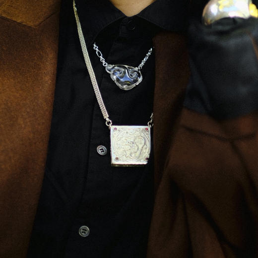 尼泊尔纯手工錾刻龙盒子项链 商品图0