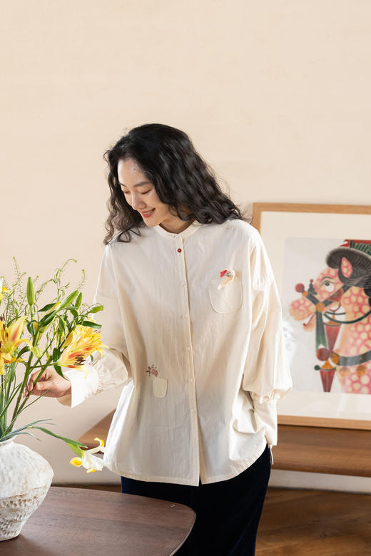 牧衣游原创 60支净棉手工刺绣衬衫新款质朴立领轻薄百搭衬衣 南鸢 商品图5