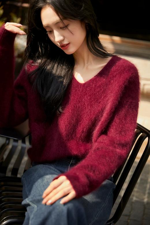 进口拉绒工艺无缝一体礼挚V领羊绒拉绒羊毛衫 商品图6