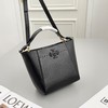 【品牌授权】Tory Burch/汤丽柏琦 新款McGraw双T Logo水桶包单肩斜挎手提女包 商品缩略图8