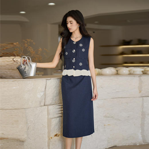 奢姿大码女装2025秋季时尚藏青钉珠荷叶边马甲套装气质优雅两件套9953994341A 商品图0