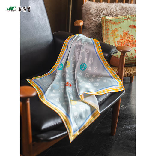喜得宝宋韵芳华65cm*65cm 手工卷边桑蚕丝小方巾 商品图5