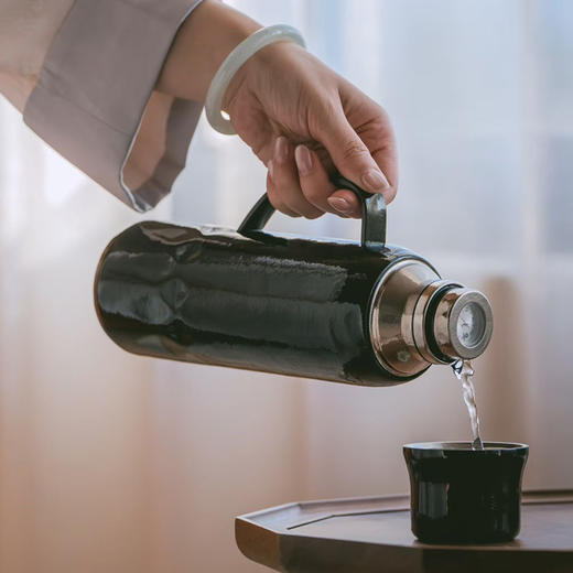 禾器月映万川 纯钛传承壶 680ML 商品图4