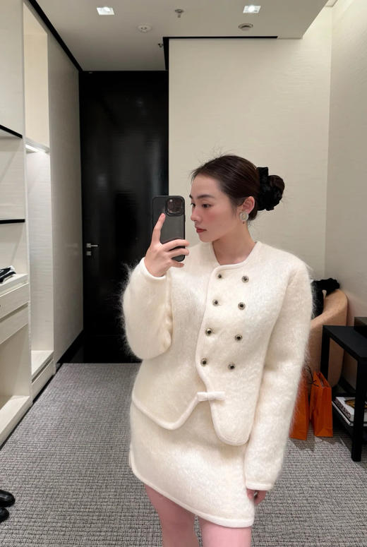 香奈儿 25秋冬新款 洋装马海毛外套(TM) 商品图1